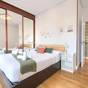 https://apt-iturribide-hogar-moderno-junto-al-metro.sansebastianhotels.net